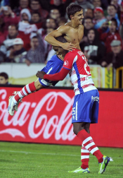 Osasuna salió derrotado del estadio Los Cármenes por un claro 3 a 0 con goles de El Arabi, Siqueira y Buonanotte.
