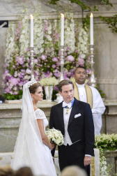 La princesa Magdalena de Suecia contrae matrimonio en Estocolmo.
