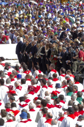 522 religiosos, 29 de ellos navarros y casi todos asesinados durante la Guerra Civil española, han sido beatificados en Tarragona ante unas 25.000 personas.