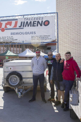 El Ayuntamiento de Mendavia en colaboración con la local Sociedad de cazadores La Vega y la Federación Navarra de este deporte organizó el domingo 29 de mayo el Día del cazador navarro. Exhibiciones de diferentes tipos de caza, muestra de perros, carreras, feria de artesanía y una comida popular fueron los actos que amenizaron la jornada.