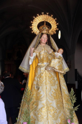 Procesión en honor a la Vírgen del Rosario.