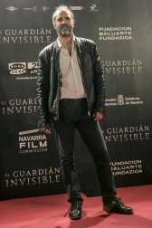 'El guardián invisible' se estrena en Pamplona entre lo policial y lo sobrenatural