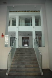 Imágenes del interior del edificio del Banco de España en Pamplona