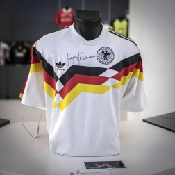 Imágenes del Museo del Deporte inaugurado en Baluarte