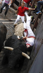 Imágenes del quinto encierro de San Fermín