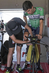 Imágenes del paso de La Vuelta por el Circuito de los Arcos