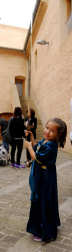 Este pasado domingo, 15 de octubre, se celebró en Marcilla la sexta edición de su Fiesta Medieval y su feria de ganado bovino exótico. Según el Ayuntamiento de la localidad, esta recibió más visitantes que nunca