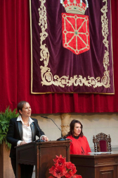 Fotos del acto institucional en el Día de la Comunidad Foral en homenaje a título póstumo a los artífices de nuestra bandera.