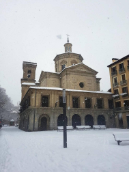Estampas de todos los rincones de Navarra bajo el manto blanco caído el último día de febrero.