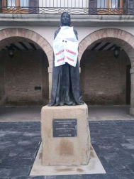 Imágenes enviadas por los lectores de Diario de Navarra de los actos relacionados con la conmemoración del Día Internacional de la Mujer.