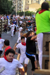 Fotos del encierro del cuarto día de las fiestas de Tudela, homenajes y pasacalles. 27 de julio de 2018
