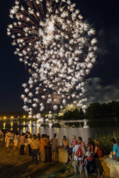 Imágenes de la Revoltosa y los fuegos que tienen lugar durante cada noche de las fiestas de Tudela.