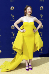 'Juego de Tronos' extendió su imperio televisivo en los Emmy, en los que se llevó el premio a la mejor serie dramática, mientras que 'The Marvelous Mrs. Maisel' arrasó con su primera temporada en los apartados de comedia de los galardones más importantes de la pequeña pantalla.