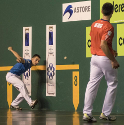 Imágenes del partido entre Olaizola-Albisu y Bengoetxea-Imaz del Parejas 2019