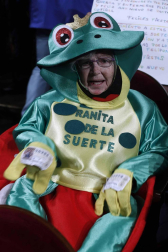 Todas las fotos de los disfraces de los asistentes al sorteo de la Lotería de Navidad 2018
