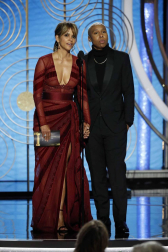 'Green Book', con tres premios, y 'Bohemian Rhapsody' y 'Roma', con dos, se repartieron la gloria en la 76 edición de los Globos de Oro