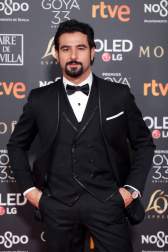 Los primeros invitados a la 33 ceremonia de los Premios Goya han comenzado a llegar a la alfombra roja del Palacio de Exposiciones y Congresos de Sevilla (FIBES) hacia las 18.20 horas de este sábado 2 de febrero