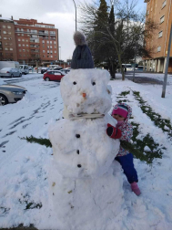 La borrasca 'Helena' cubre de nieve Pamplona y buena parte de Navarra