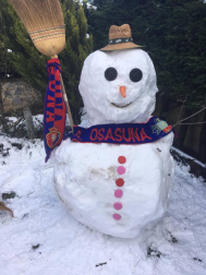 La borrasca 'Helena' cubre de nieve Pamplona y buena parte de Navarra