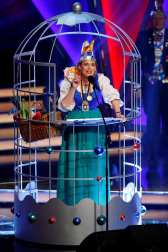 Disfraces tradicionales, bailes, carrozas por tierra y agua... Así están viviendo varias ciudades de Europa y América sus Carnavales