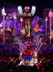 Disfraces tradicionales, bailes, carrozas por tierra y agua... Así están viviendo varias ciudades de Europa y América sus Carnavales