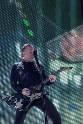 El concierto más multitudinario de Metallica en España, probablemente también uno de los más numerosos de su propia historia, se ha celebrado este viernes en Madrid ante 68.000 personas.