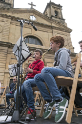 El tiempo permitió seguir el guión al principio, pero la lluvia marcó la recta final de la mañana e hizo cambiar escenarios