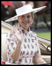 Fotos de los tocados y chisteras en las carreras de Ascot