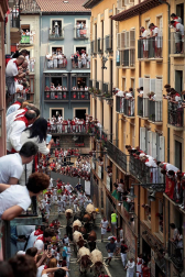 Imágenes del segundo encierro de los sanfermines 2019 protagonizado por toros de Cebada Gago.