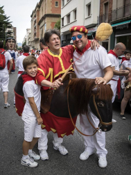 Fotos del recorrido de los gigantes y cabezudos de Pamplona del día 9 de julio de San Fermín 2019