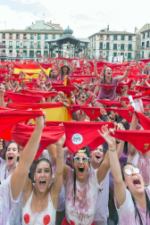 Este miércoles 24 de julio comenzaron las fiestas de Santa Ana en Tudela con el tradicional lanzamiento del cohete.