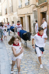 Los niños disfrutan al máximo de los actos que les reserva el programa de fiestas, desde espectáculos a hinchables.