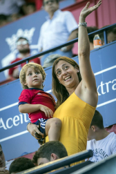 Fotos del búscate en la grada del Osasuna - Eibar