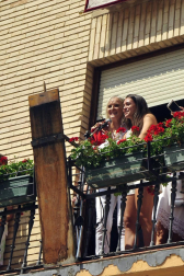 Todas las fotos del cohete de fiestas de Peralta 2019, en el que decenas de vecinos se dieron cita en la plaza de la localidad navarra para dar la bienvenida a nueve días de fiesta en honor a la Virgen de Nieva.