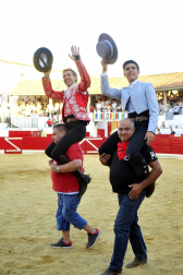Todas las fotos del encierro del día 3 de septiembre de fiestas de Peralta, del sorteo de toros y de la corrida de rejones