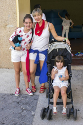 Del 27 de agosto al 1 de septiembre los vecinos de Dicastillo salieron a la calle para compartir con vecinos y visitantes la alegría de sus fiestas grandes. Desde el Chupinazo hasta el Pobre de mí, el programa de fiestas reservó actos especiales para niños, mujeres, jóvenes y jubilados.