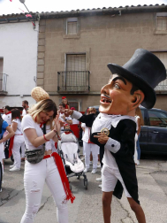 Todas las fotos del cohete de fiestas de Villafranca.