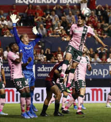 Galería de imágenes del partido de la jornada 5 de LaLiga Santander disputado en El Sadar.