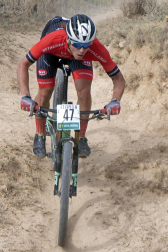 La localidad de Tierra Estella acogió este domingo al disputa de la prueba ciclista.
