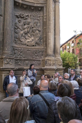Un centenar de personas participó este sábado en la visita organizada por la Cátedra de Patrimonio y Arte Navarro de la Universidad de Navarra y Diario de Navarra