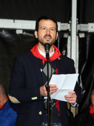 La plaza de los Fueros de Azagra se convirtió la jornada del sábado 16 de noviembre en un gran escaparate para las verduras de invierno. Allí se celebró el 'XIX Mercado Verduras de Invierno. Del campo a la mesa. Azagra siempre apetecible'. En este mismo espacio se instaló una carpa municipal en la que se desarrollaron diferentes actividades a lo largo del día, como talleres, degustaciones, cocinados en directo o actuaciones culturales.