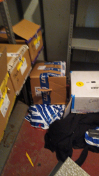 Desconocidos asaltaron las instalaciones del club estellés para hacerse con la recaudación del día anterior y causaron destrozos considerables.