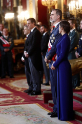 Felipe VI, acompañado por la reina Letizia, ha presidido la ceremonia de la Pascua Militar en el Palacio Real, a la que han asistido el presidente del Gobierno en funciones, Pedro Sánchez,