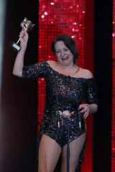 Los Premios Feroz 2020 han encumbrado a Pedro Almodóvar por su película 'Dolor y gloria', con una gala ácida que este año ha vuelto a celebrarse en Madrid, donde una de las protagonistas de la noche ha sido Penélope Cruz.