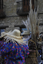 Galería de fotos del Carnaval celebrado el sábado 22 de febrero en Olite