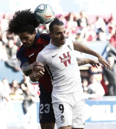 Imágenes del encuentro correspondiente a la Jornada 25 de LaLiga Santander disputado en el estadio de El Sadar.
