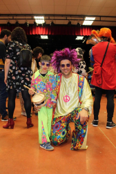 La localidad de Aibar celebró el pasado sábado 29 de febrero su tradicional carnaval. Grandes y pequeños salieron a la calle y pasaron por el auditorio Álvaro Aldunate para disfrutar un año más de una fiesta que contó con la música de la txaranga y una deliciosa chocolatada.