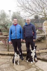 Charlas medioambientales, exhibición de vuelo de aves rapaces, exhibiciones de perros pastores, conciertos, pintacaras... El pasado domingo 8 de marzo no faltó nada en la Granja Escuela Basabere de Lezáun durante la celebración de sus Jornadas Benéficas 2020, organizadas por la Asociación Veterinaria Basati.