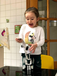 Imágenes enviadas por los lectores donde muestran cómo pasan el aislamiento en casa por el coronavirus.