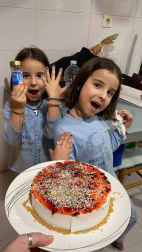 Imágenes enviadas por los lectores donde muestran cómo pasan el aislamiento en casa por el coronavirus.